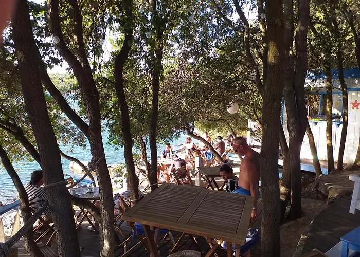 Levak - Apt.3 * Pjescana Uvala