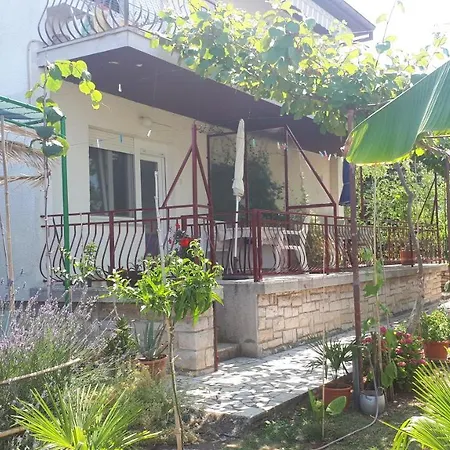 Levak - Apt.3 *